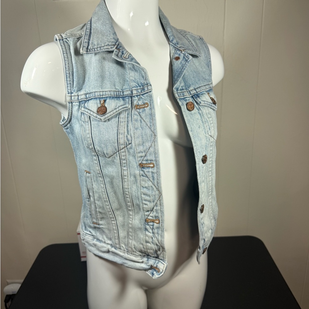 Madewell Light Blue Denim Vest C2295 XS